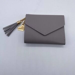 Minimalist Purse‎ with Tassel and Golden Heart Purple